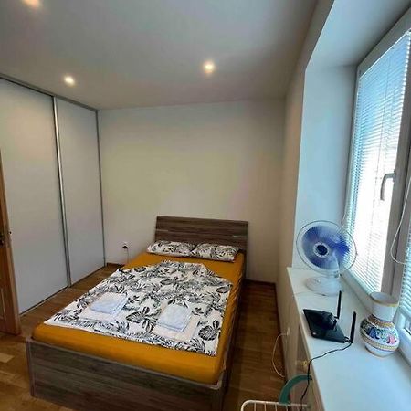 Brand New Apartment In The Heart Of براتسيلافا المظهر الخارجي الصورة