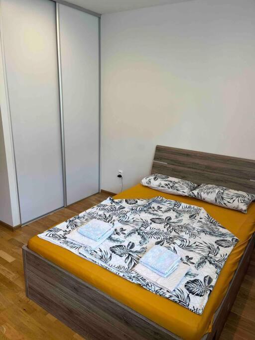 Brand New Apartment In The Heart Of براتسيلافا المظهر الخارجي الصورة
