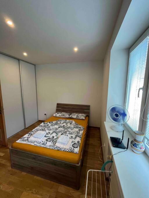 Brand New Apartment In The Heart Of براتسيلافا المظهر الخارجي الصورة